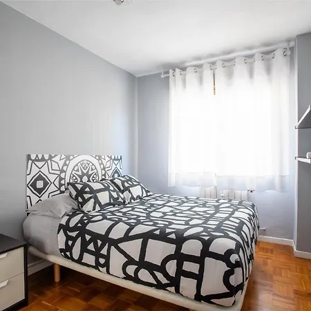 El Parque-playa-garaje-wifi Apartment